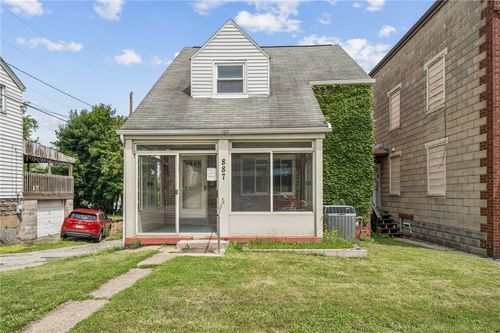 887 North St, New Kensington, PA, 15068-5414 | Card Image