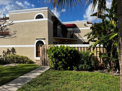 unit-a-3670 Village Dr, Delray Beach, FL, 33445-2914 | Card Image