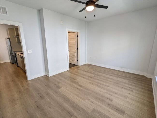 APT-416 - 2500 Longview St, Condo with 2 bedrooms, 2 bathrooms and 2 parking in Austin TX | Image 7