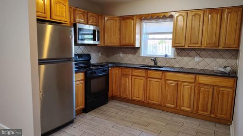 7967 Langdon St, PHILADELPHIA, PA, 19111-2933 | Card Image