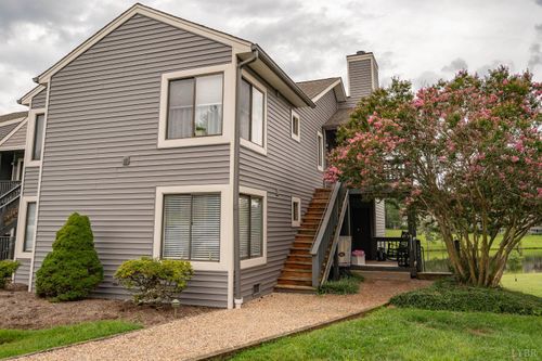 2214 Deer Run, Forest, VA, 24551-1973 | Card Image