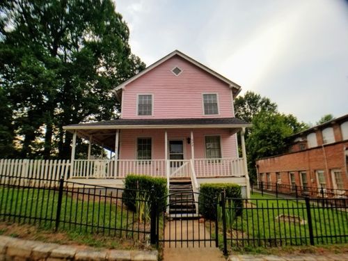 629 Broadway St, Seneca, SC, 29672 | Card Image