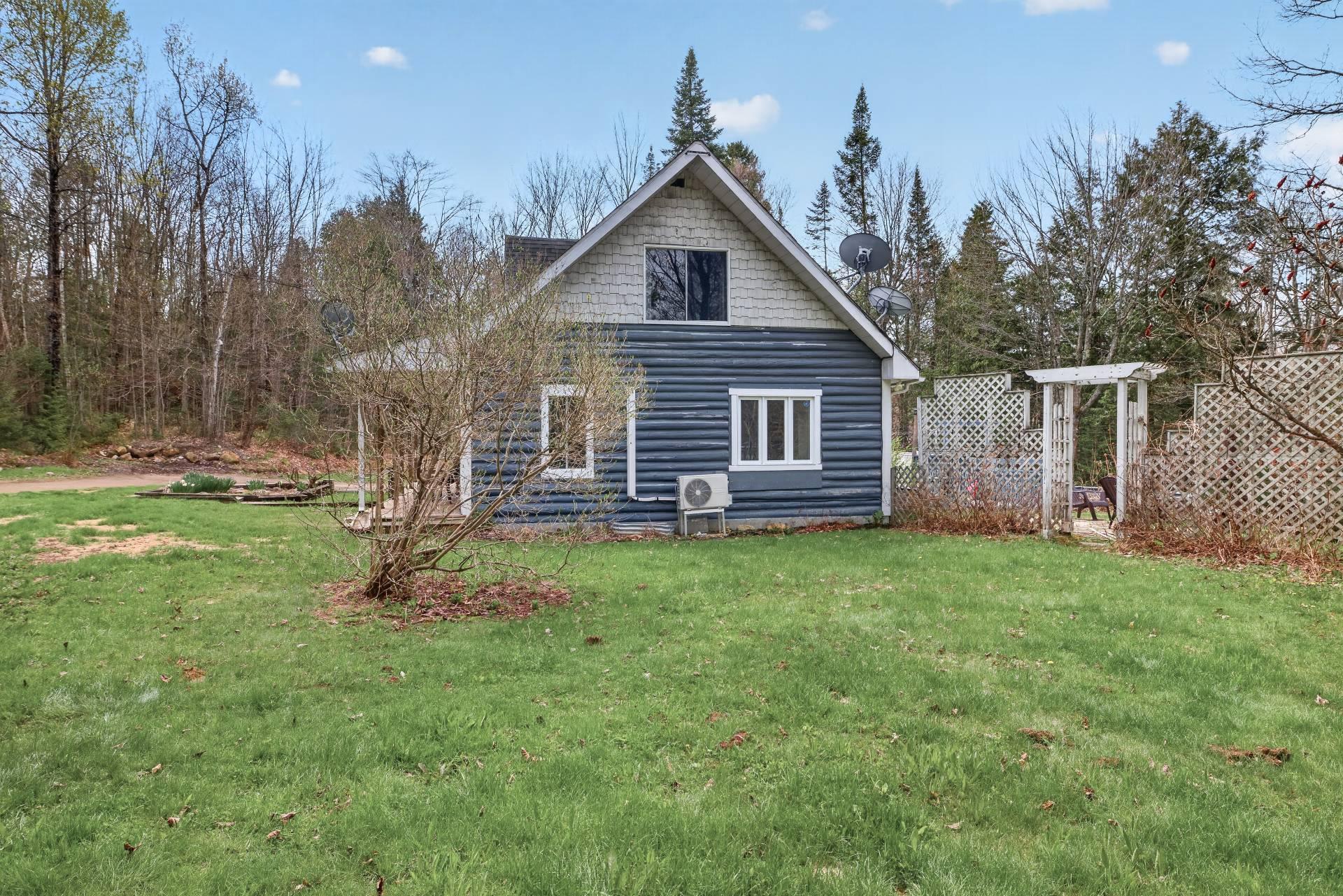 Residential in Sainte-Julienne 5