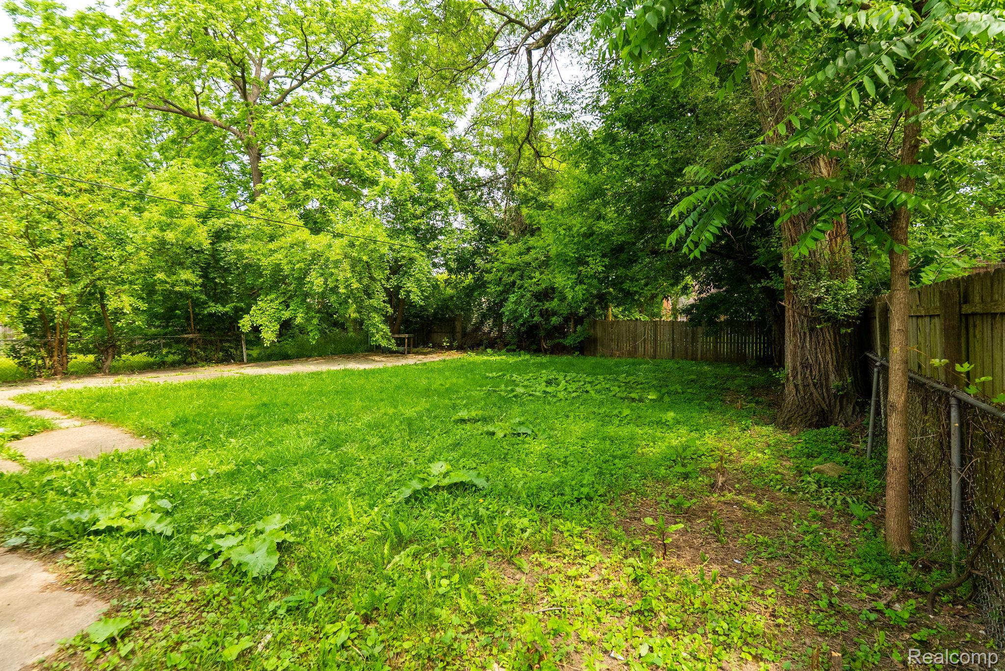 Residential Lease in Detroit 3