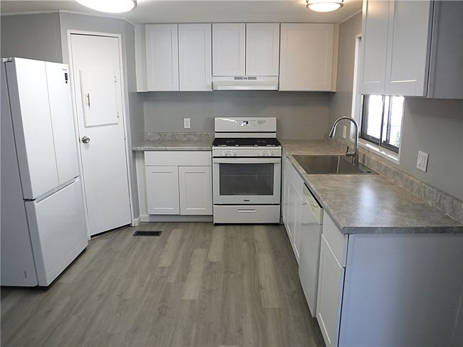 Kitchen | Image 4