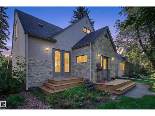 6807 112a St Nw, Edmonton, AB, T6H3K5 | Card Image