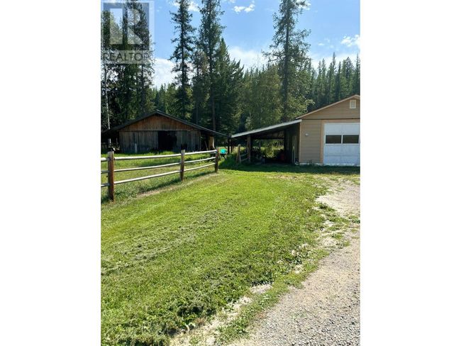 2690 Peasley Rd, House other with 5 bedrooms, 2 bathrooms and 2 parking in Jaffray BC | Image 33