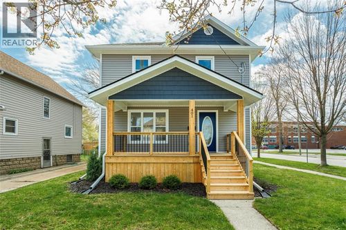 401 Devine St, Sarnia, ON, N7T1V6 | Card Image