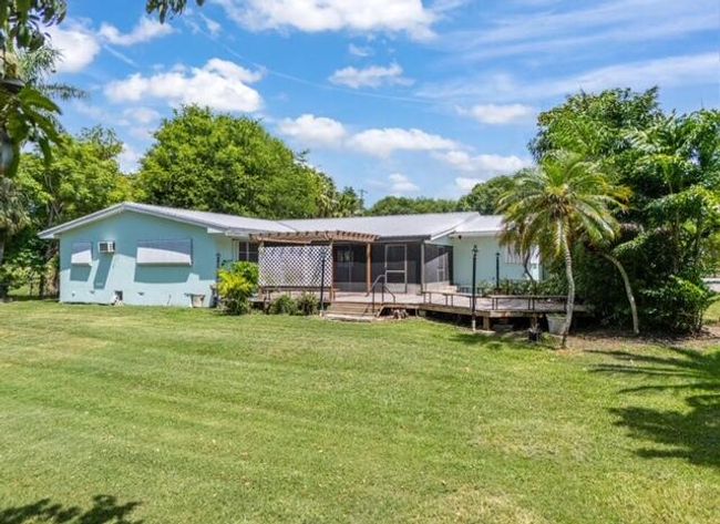 1531 Bacom Point Rd, House other with 3 bedrooms, 3 bathrooms and null parking in Pahokee FL | Image 25