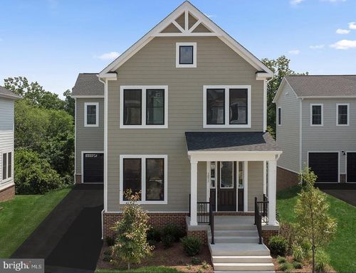 1011 Captain Richards Ct, MARSHALL, VA, 20115-3141 | Card Image