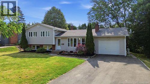 108 Maddison Ave, Fredericton, NB, E3A2N4 | Card Image