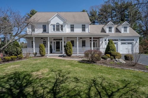 31 Hunt Dr, Stoughton, MA, 02072-3184 | Card Image