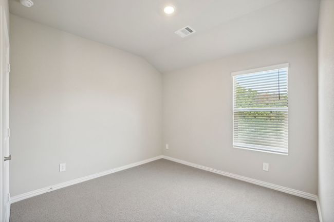 Photo is not of the actual home, but is an inspirational photo of builder’s model home and may depict options, furnishings, and/or decorator features that are not included. | Image 21
