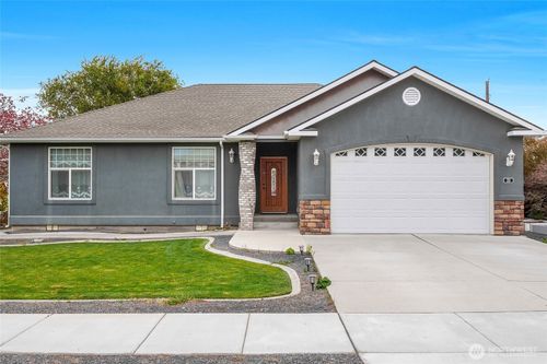 26 Ginkgo St S, Soap Lake, WA, 98851-9135 | Card Image