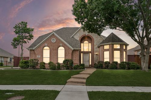 1649 Mcgee Ln, Carrollton, TX, 75010-3225 | Card Image