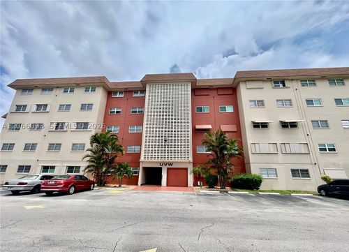 u503-5300 Washington St, Hollywood, FL, 33021-7796 | Card Image