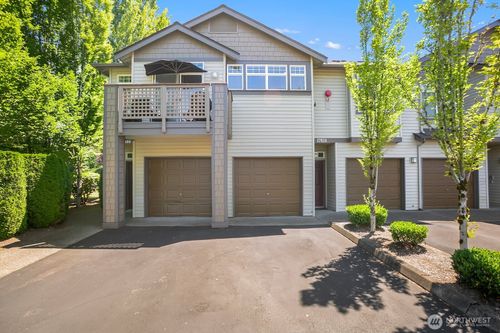 17614 134th Ln Se, Renton, WA, 98058-6817 | Card Image