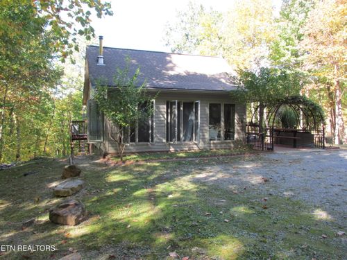 1042 Old Oliver Rd, Walland, TN, 37886-2339 | Card Image