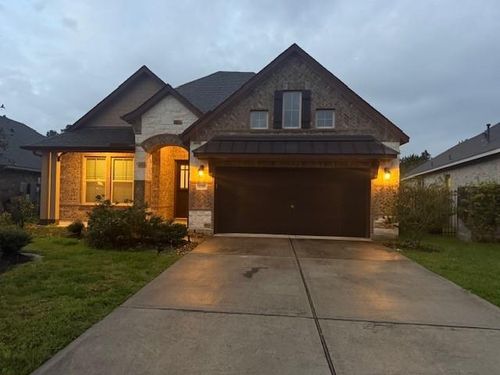 135 Bloomhill Pl, The Woodlands, TX, 77354-3290 | Card Image