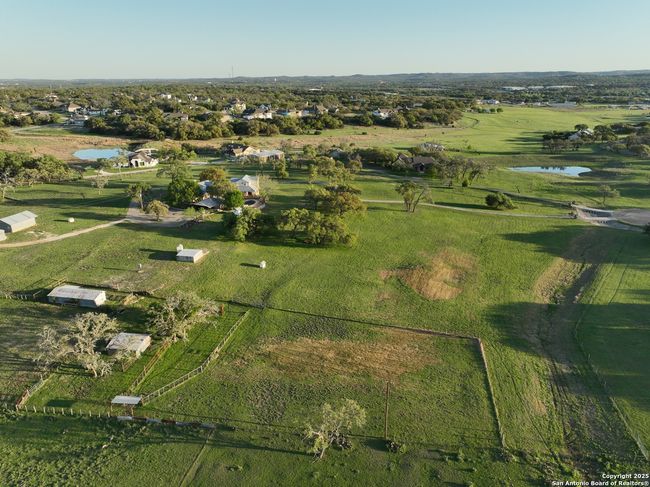 70 Cleo Ln, House other with 4 bedrooms, 4 bathrooms and null parking in Boerne TX | Image 83
