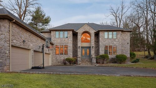 140 Parlin Ln, Watchung, NJ, 07069-5400 | Card Image