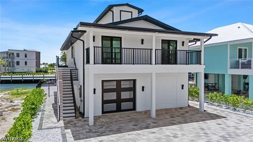 910 3rd St, FORT MYERS BEACH, FL, 33931-2104 | Card Image