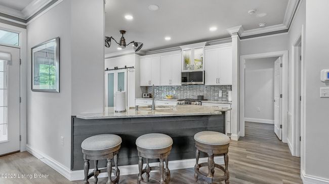 5019 Caerlson Ln, House other with 2 bedrooms, 2 bathrooms and null parking in Louisville KY | Image 11