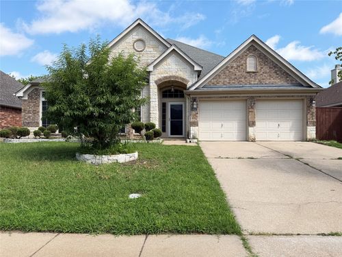 5852 Windy Meadow Ln, Grand Prairie, TX, 75052-8785 | Card Image