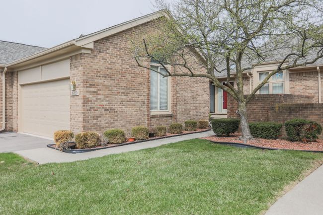 16539 Sarjay Dr, Condo with 2 bedrooms, 2 bathrooms and null parking in Clinton Twp MI | Image 8