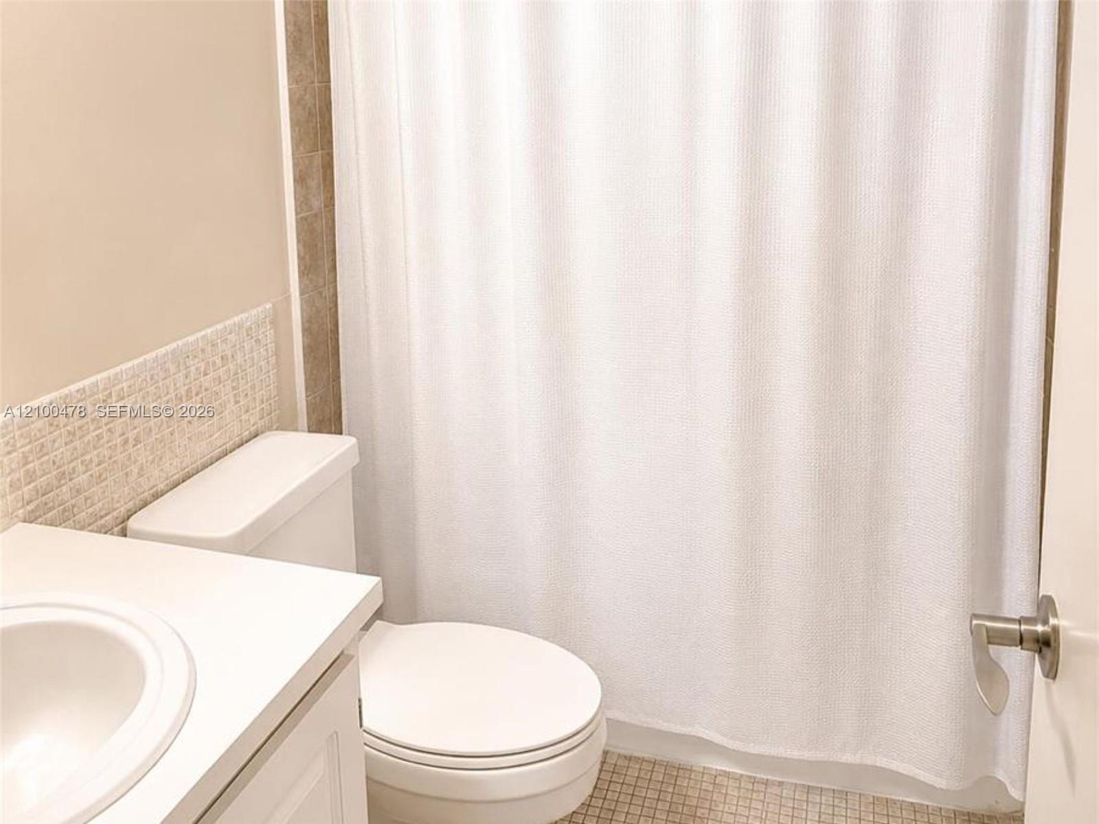 Residential Lease in North Miami 4