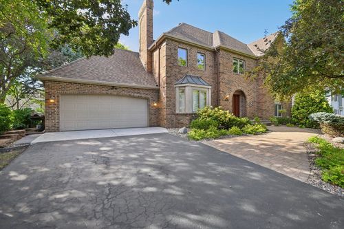 4615 Juneau Ln N, Plymouth, MN, 55446-3402 | Card Image