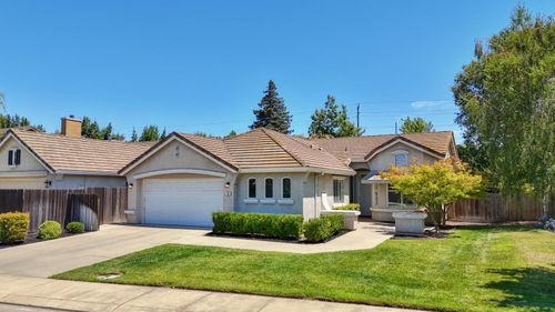 28 Grand Fir Dr, Lodi, CA, 95242-8329 | Card Image