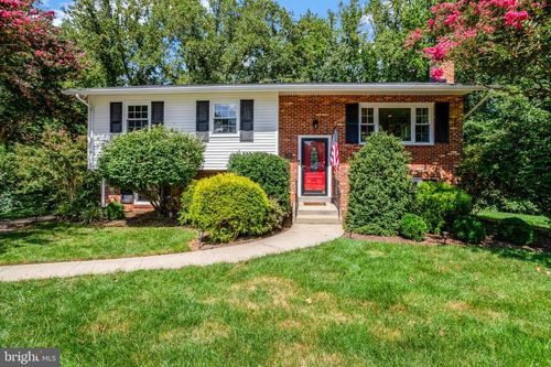 12301 Helm Ct, WOODBRIDGE, VA, 22192-2115 | Card Image