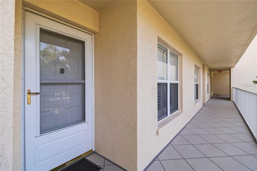 205-3950 Ironwood Cir, BRADENTON, FL, 34209-8609 | Card Image