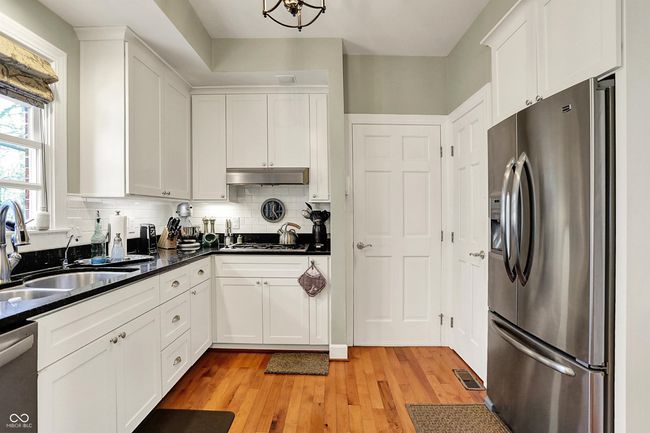 13587 Kensington Pl, Townhouse with 2 bedrooms, 3 bathrooms and null parking in Carmel IN | Image 31
