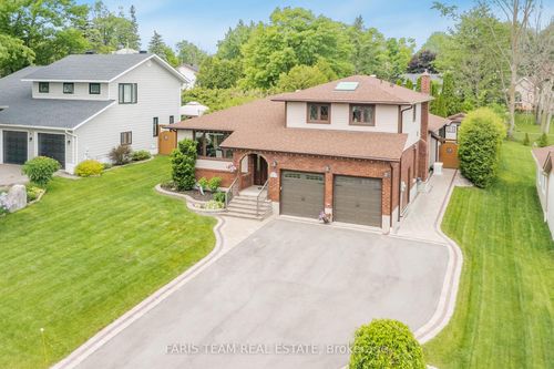 114 Bay St, Victoria Harbour, ON, L0K2A0 | Card Image