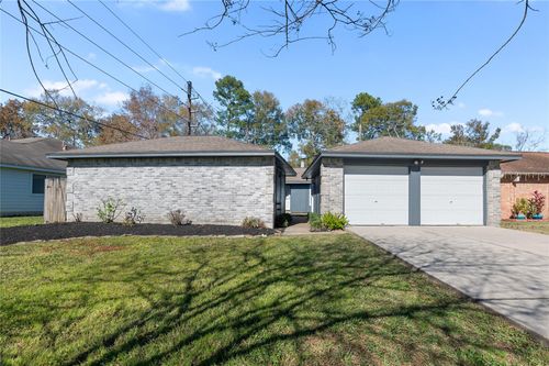 442 N Compass Rose Cir, Crosby, TX, 77532-4243 | Card Image