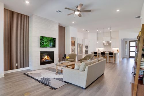 916 Pear Tree Ln, Austin, TX, 78737-1720 | Card Image