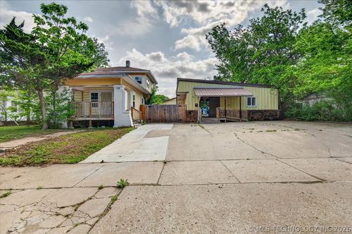 110 S Creek Ave, Bartlesville, OK, 74003-3013 | Card Image