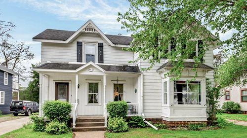 443 Union St, Eau Claire, WI, 54703-5351 | Card Image