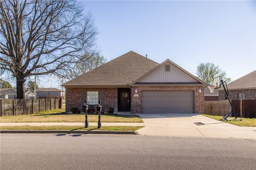 2201 Aspen, Siloam Springs, AR, 72761-5073 | Card Image