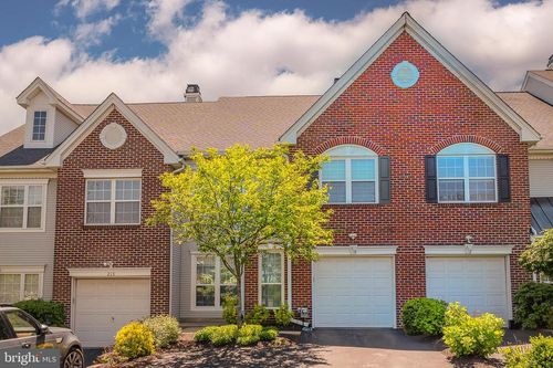 215 Lookout Pl, Radnor, PA, 19087-4675 | Card Image
