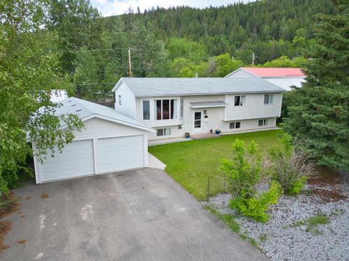 1113 233 St, Hillcrest Mines, AB, T0K1C0 | Card Image