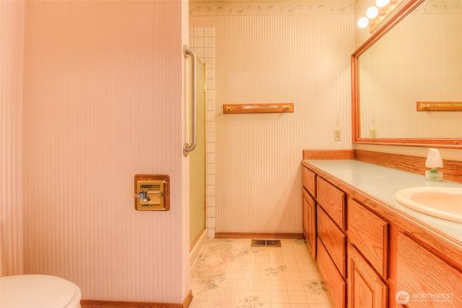 703 Tanarae Pl, House other with 3 bedrooms, 2 bathrooms and 2 parking in Yakima WA | Image 14