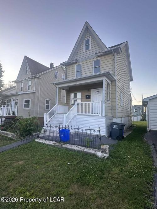 165 Thirwell Ave, Hazleton, PA, 18201-7317 | Card Image
