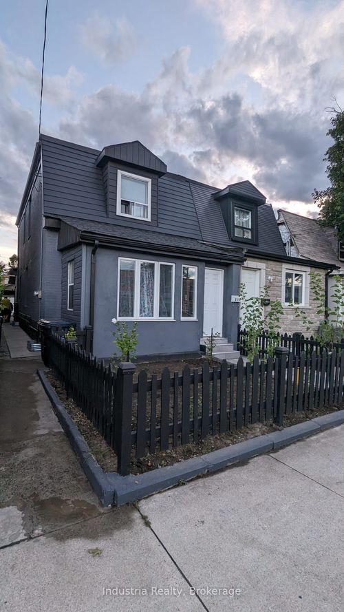 310 Weston Rd, Toronto, ON, M6N3P5 | Card Image
