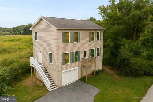 3762 Beach Drive Blvd, EDGEWATER, MD, 21037-4014 | Card Image