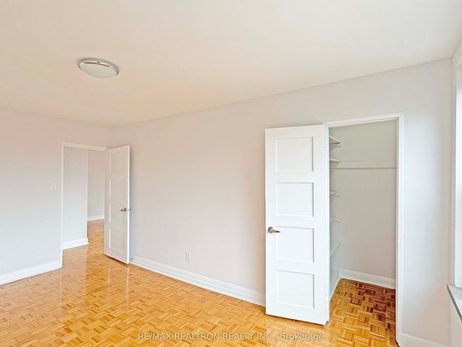 410 - 1545 Bathurst St, Condo with 1 bedrooms, 1 bathrooms and null parking in Toronto ON | Image 4