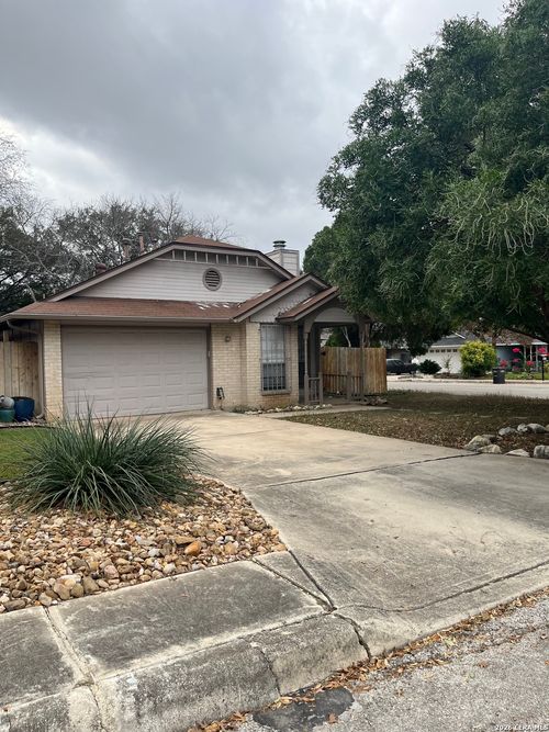 12102 Stoney Falls St, San Antonio, TX, 78247-3428 | Card Image