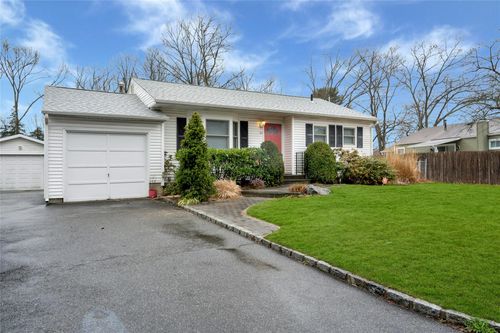 44 Wicks Rd, East Northport, NY, 11731-6541 | Card Image